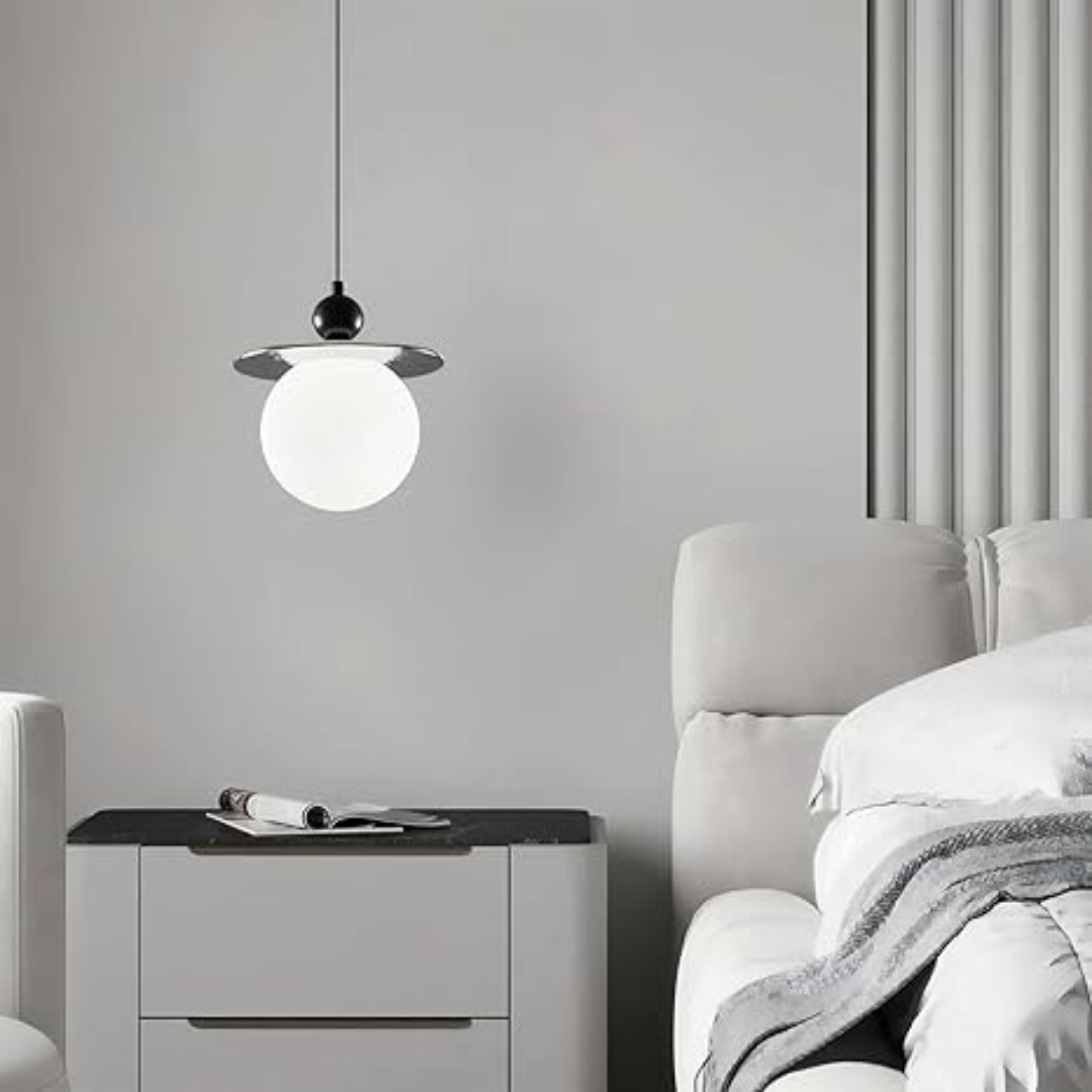 Lámpara colgante moderna de techo negro con pantalla redonda de cristal opalino