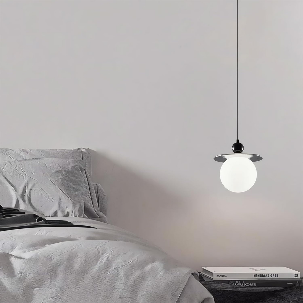 Lámpara colgante moderna de techo negro con pantalla redonda de cristal opalino
